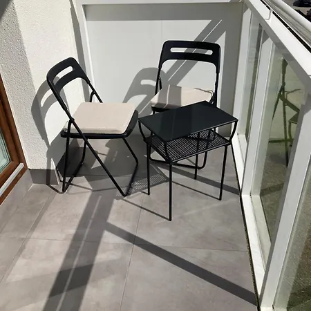 Nowoczesne Mieszkanie Yellow Apartmán