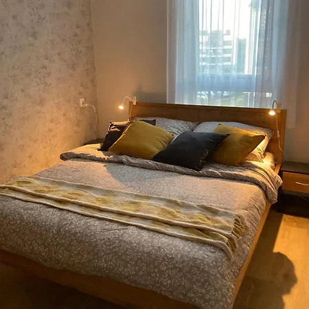 Open'er Nowoczesne Mieszkanie Yellow Apartament