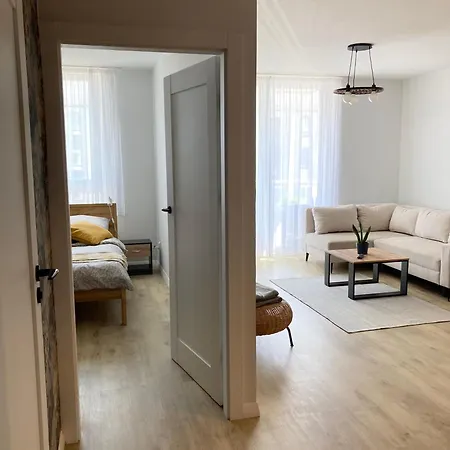 Open'er Nowoczesne Mieszkanie Yellow Apartment *