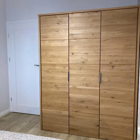 Nowoczesne Mieszkanie Yellow Lägenhet Pogorze