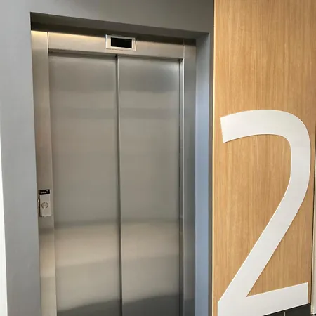 Open'er Nowoczesne Mieszkanie Yellow *